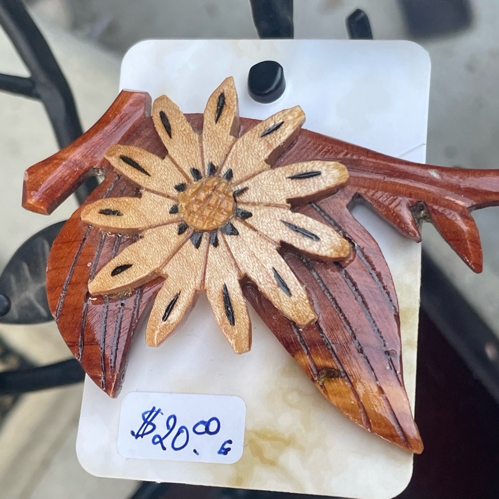 Brooch
